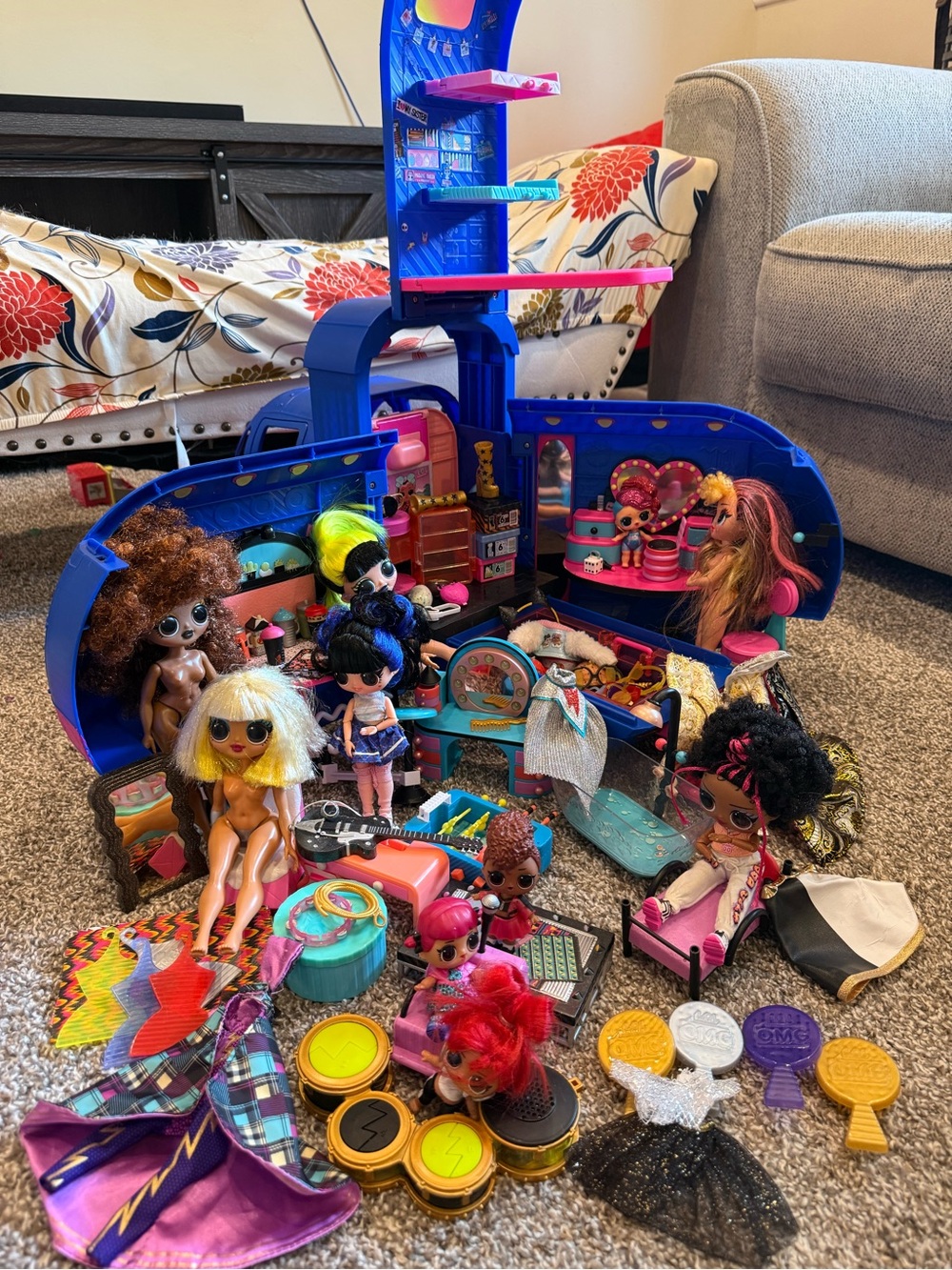LOL Suprise! Camper dolls furniture accessories clothes & a lot more